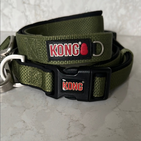 KONG Olive Green Comfort Collar and Leash - Picture 1 of 1